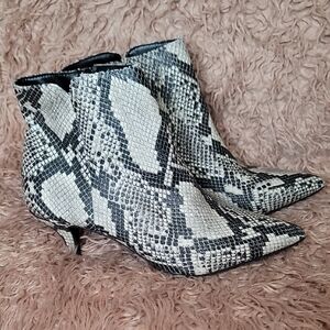 Elegant Snakeskin Pattern Ankle Booties